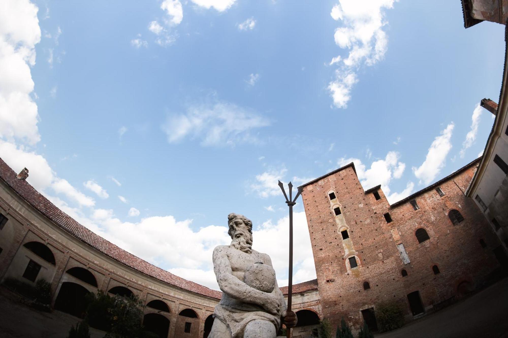 Agriturismo Castello Beccaria Pieve del Cairo ภายนอก รูปภาพ